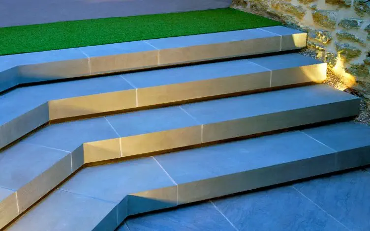 floating steps